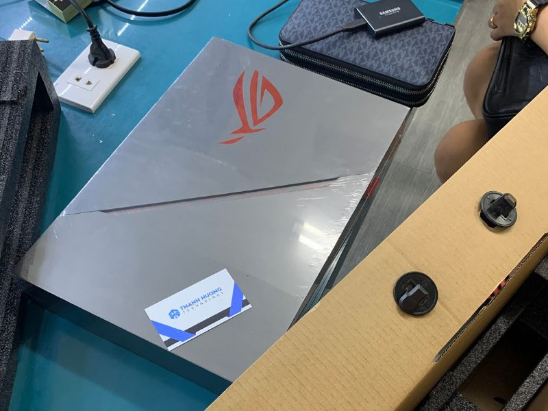 Asus Rog Zephyrus S15