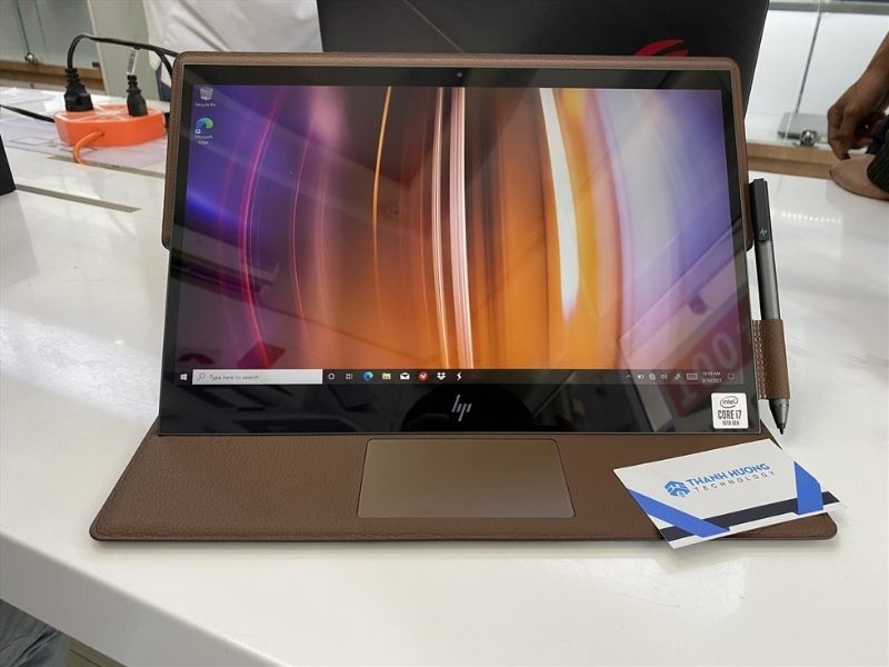 HP Spectre Folio 13