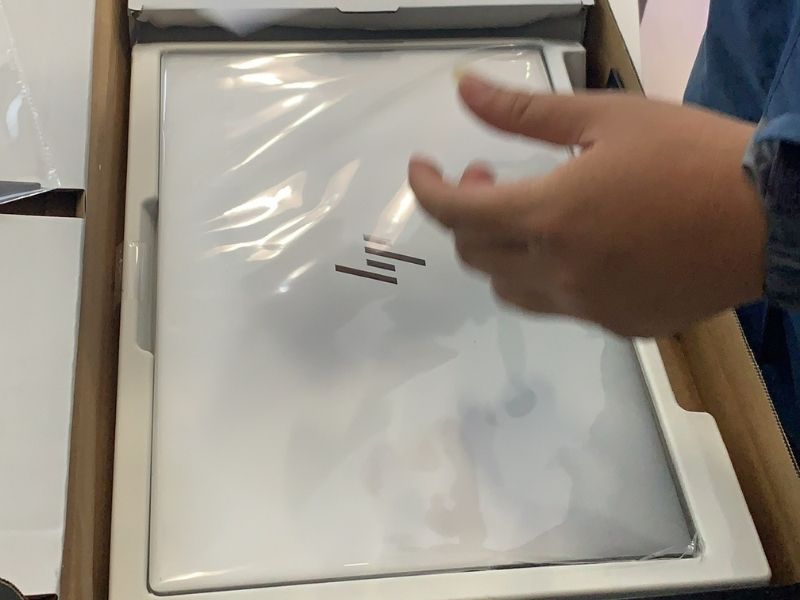 HP Envy 15-ep0010nr