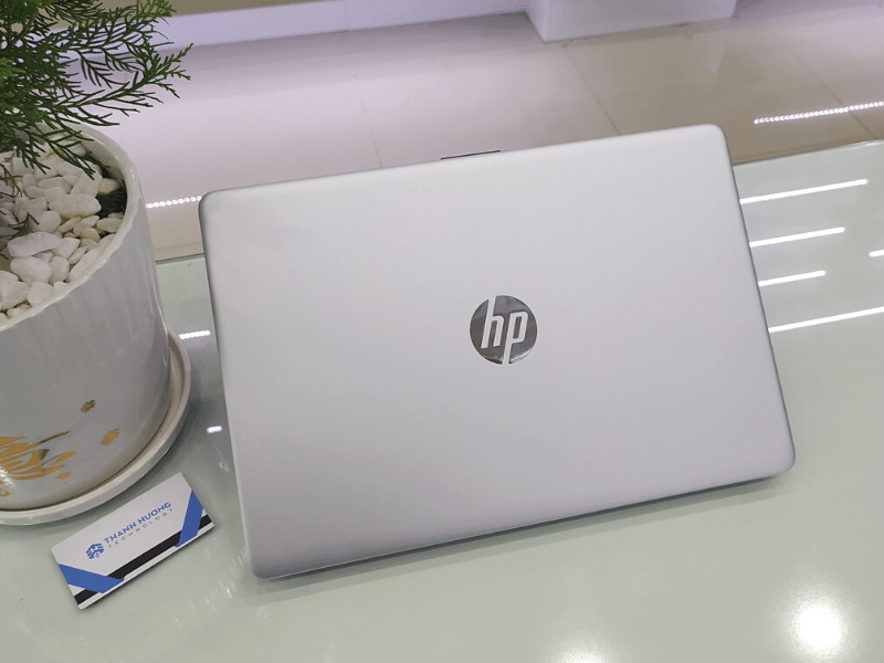 HP Laptop 15 dw3033dx