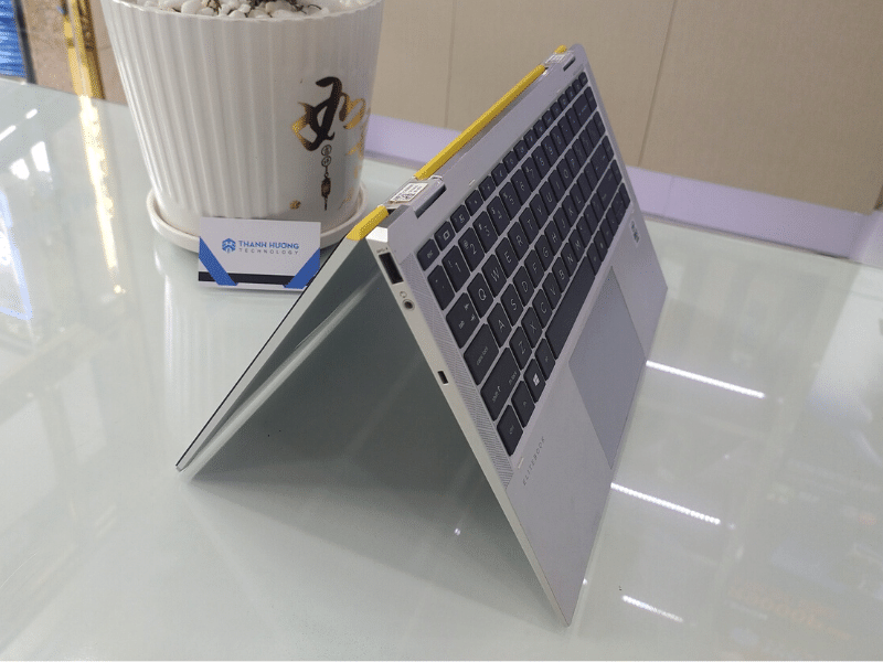 HP EliteBook X360 1040 G7