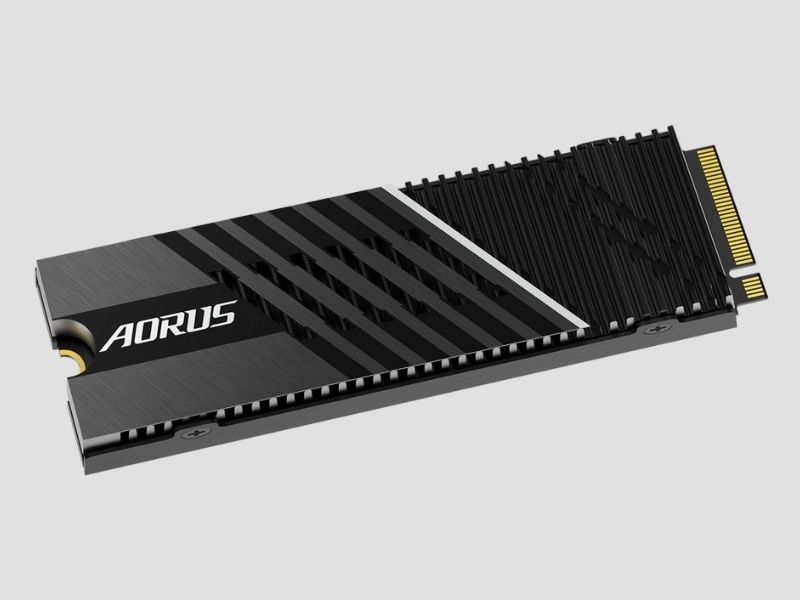 AORUS Gen4 7000s SSD 2TB
