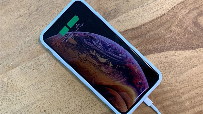 Làm sao biết iphone đang sạc nhanh
