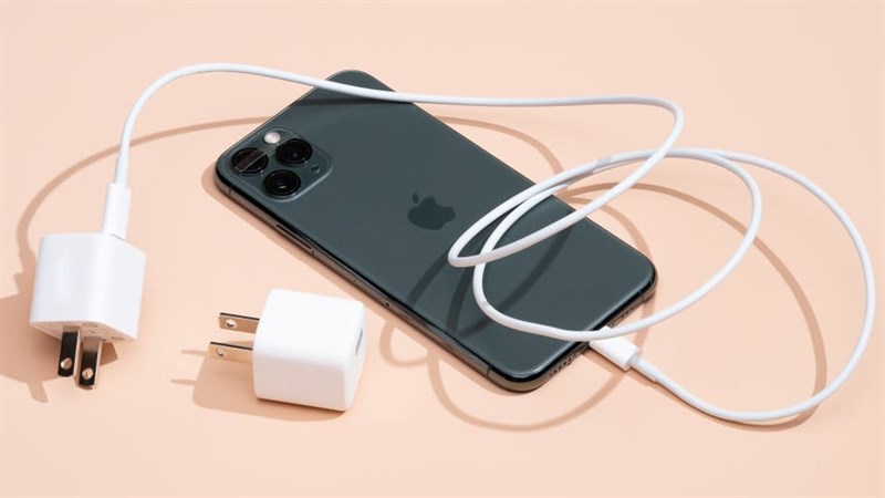 Làm sao biết iphone đang sạc nhanh