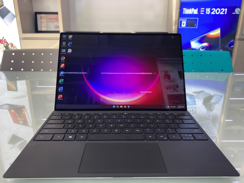 Laptop Dell XPS 13 9300 Mới hiệu năng mạnh mẽ