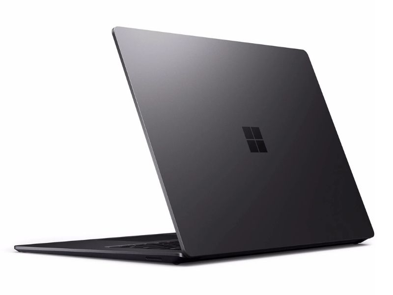 900