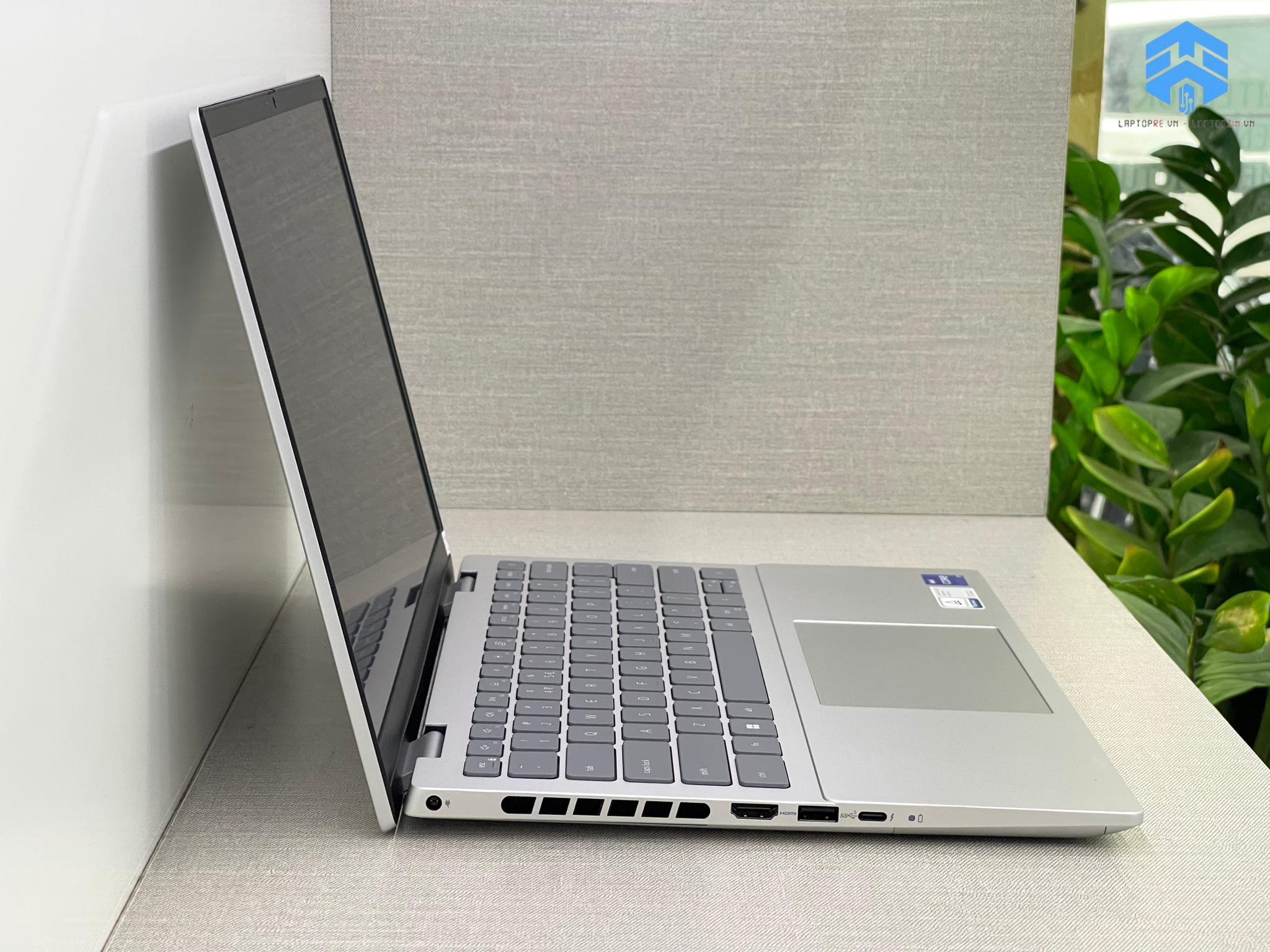 18817